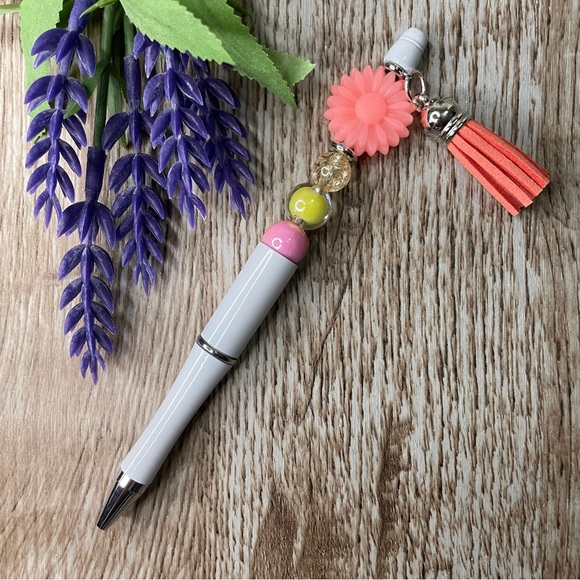 Handcrafted Pens Flower Pineapple Beaded Unique Artisan Gifts Office Accessories - Picture 8 of 9